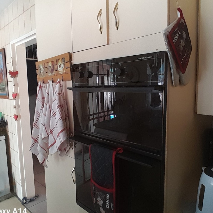 3 Bedroom Property for Sale in Bodorp North West